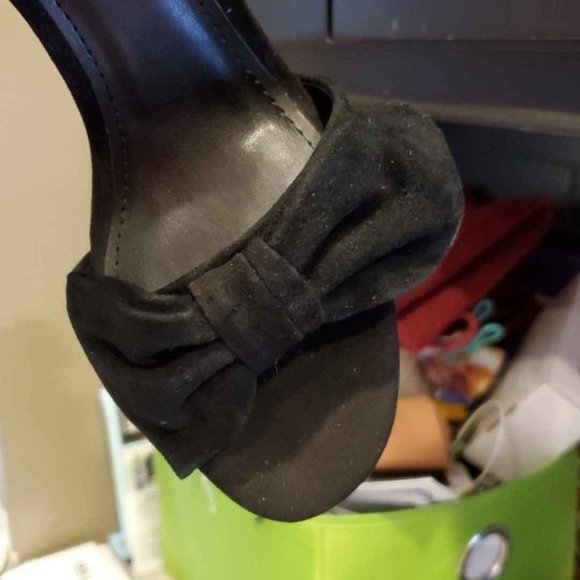 NWV Mark Fisher MALDEN  size 6 $40 - Picture 2 of 3